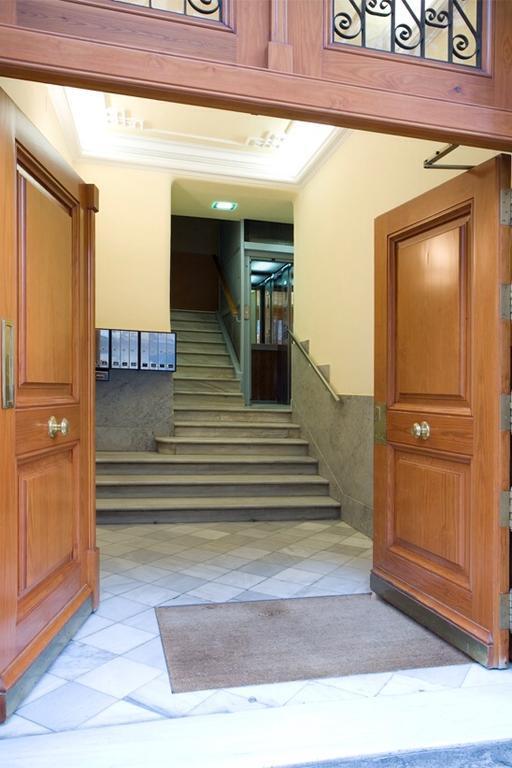 Lunalux Apartment Barcelona Exterior photo